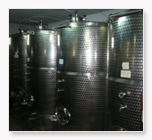 Wine preserving in inox tanks